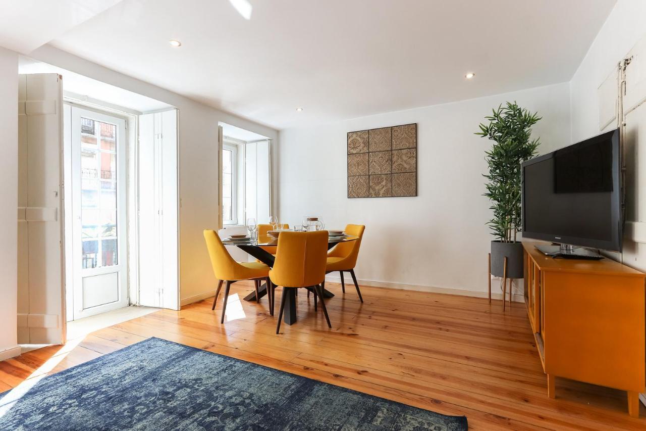 Charming And Stylish Downtown Apt In XIX Century Building Lisboa Exterior foto