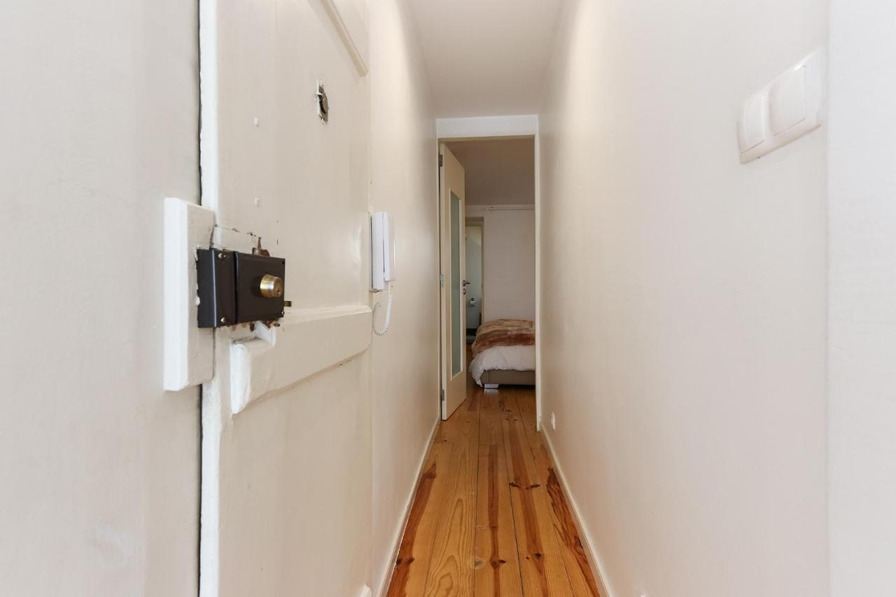Charming And Stylish Downtown Apt In XIX Century Building Lisboa Exterior foto